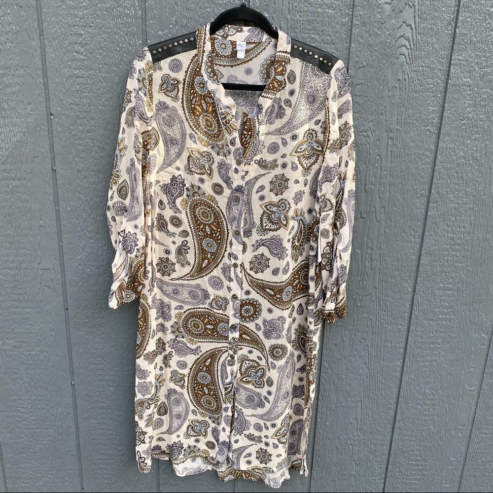 QUE Brand Sheer Dress NWT 8